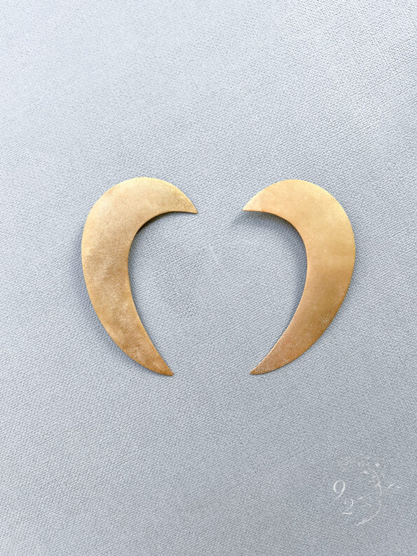 925-202200001-Crescent-Earcuff-Pair-Gold-1-pair