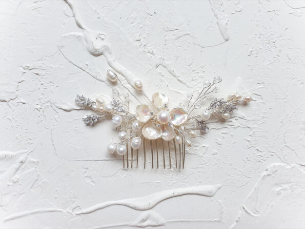 ACC-201900058-Extravagant-Pearl-Flower-Haircomb-White-Silver