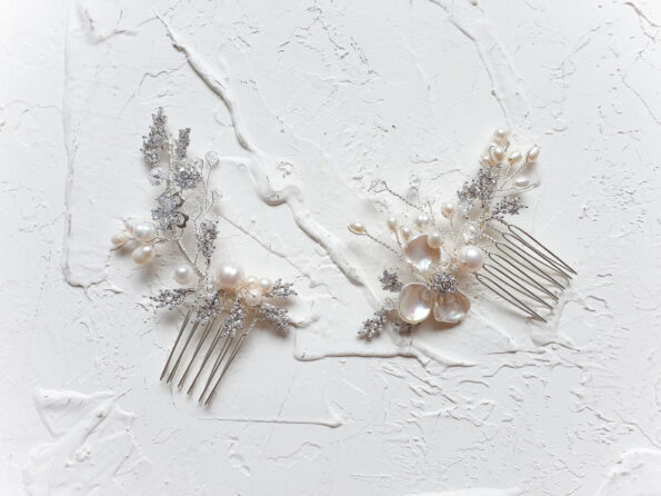 ACC-201900062-Extravagant-Pearl-Flower-Side-Haircomb-Set-White-Silver-2-pcs-1