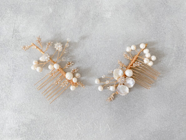 ACC-201900063-Extravagant-Pearl-Flower-Side-Haircomb-Set-Gold-2-pcs