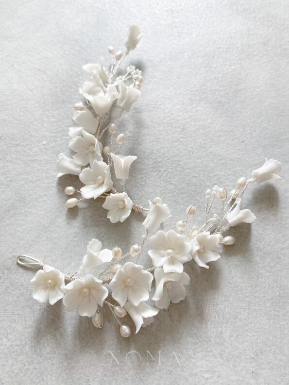 ACC-202000066-Clay-Flower-Blossom-Side-Hairvine-White-Silver-2