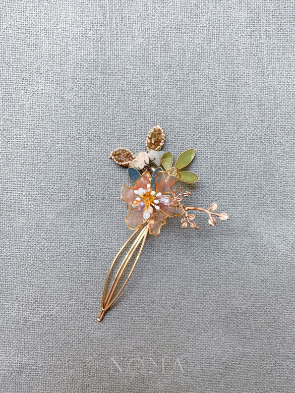 ACC-202100066-Flower-Blossom-Beaded-Leaves-Small-Hairclip-Gold-1