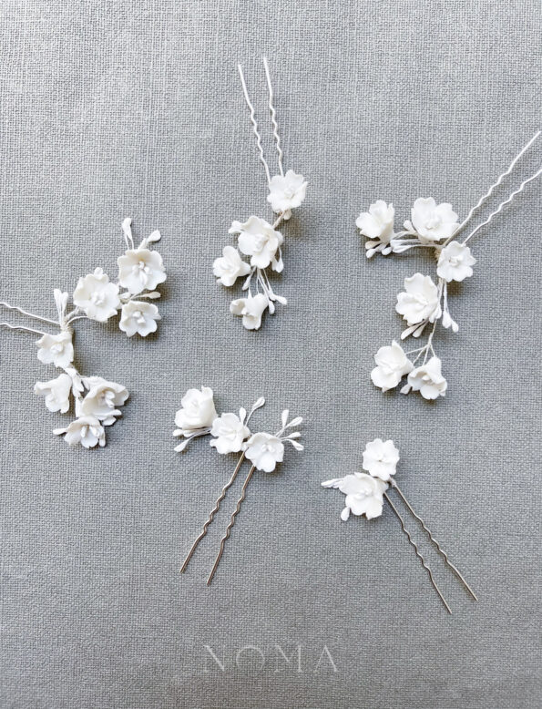 ACC-202100070-Clay-Flower-Blossom-with-Pistil-Hairpin-Set-White-Silver-5-pcs-1