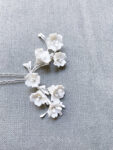 ACC-202100070-Clay-Flower-Blossom-with-Pistil-Hairpin-Set-White-Silver-5-pcs