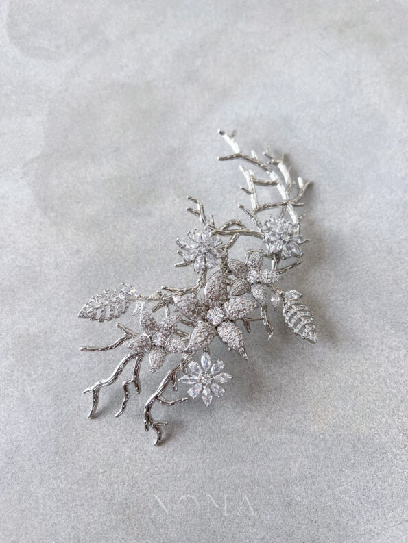 ACC-202200002-Paved-Flower-Branch-Medium-HairvineBrooch-White-Gold-2