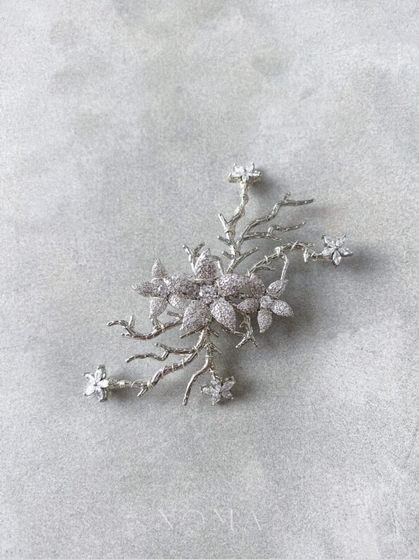 ACC-202200003-Paved-Flower-Branch-Small-HairvineBrooch-White-Gold-1