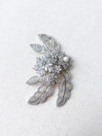 ACC-202200004-Flo-Snowflakes-HairvineBrooch-White-Gold