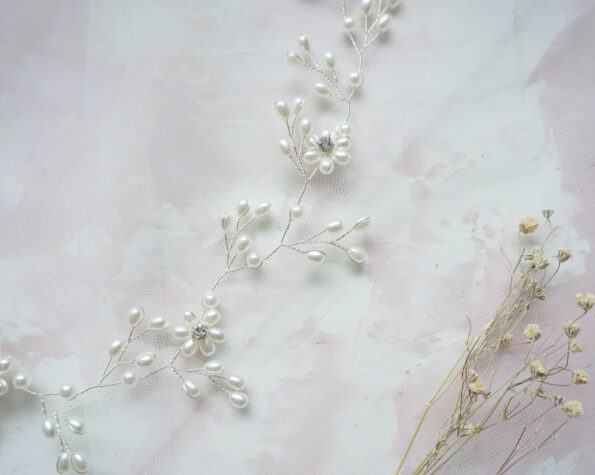 BMS-201900022-BM-Full-Pearls-Flower-Hairvine-White-Silver-1