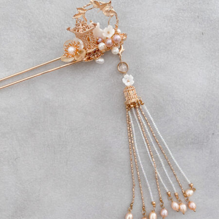 Pagoda Blossom Hairpin - Gold