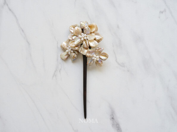 CHN-202000102-Triple-Pearl-Flowers-Wooden-Hairpin-Silver