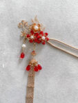 CHN-202100054-Tiny-Red-Floral-Hairpin-Gold