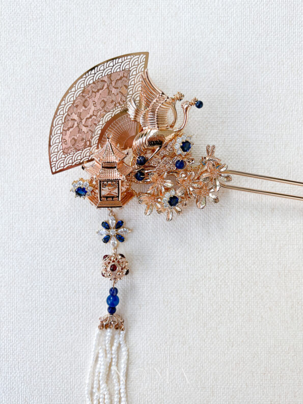 CHN-202200023-Flying-Crane-Bouquet-Hairpin-Gold-Sapphire-Right-1