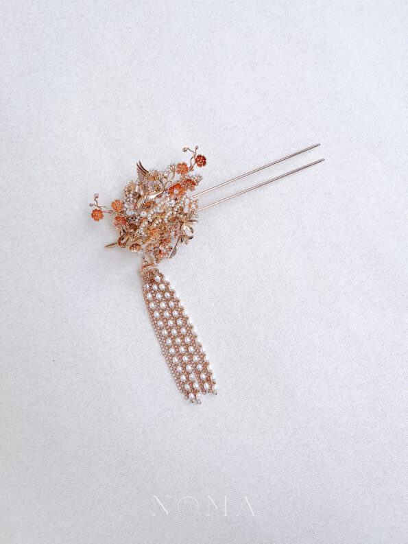 CHN-202200081 – Flying Crane Pearl Blossom Hairpin – Gold – White – Right – C2