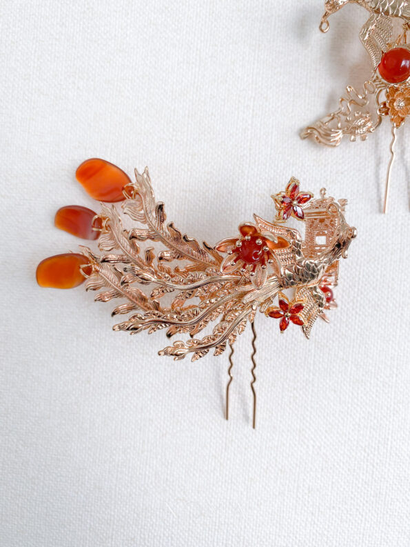 CHN-202200095-Flying-Phoenix-Tail-Pagoda-Ponytail-Hairpin-Gold-Red