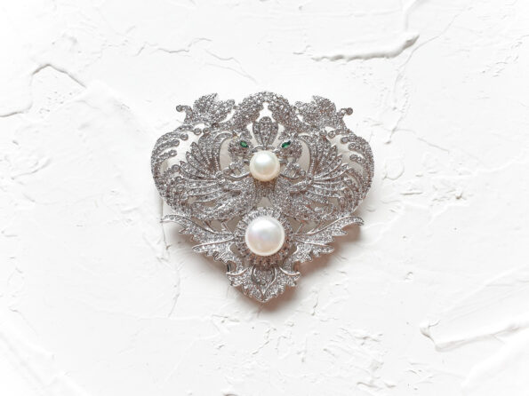 DJW-201900075-Twin-Phoenix-Pearl-Brooch-Rhodium-White-Gold-White-Pearl