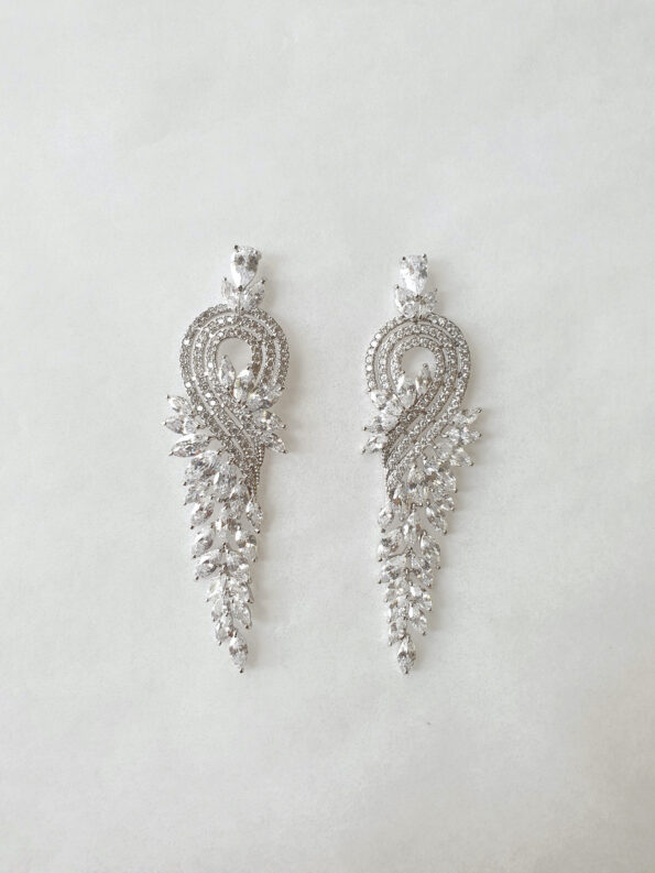 DJW-201900268-Swanlake-Earrings-Rhodium-White-Gold