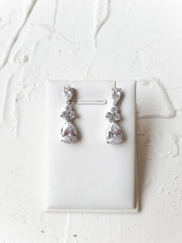 DJW-201900279-Triple-Dot-Pear-Earrings-Rhodium-White-Gold-Clip