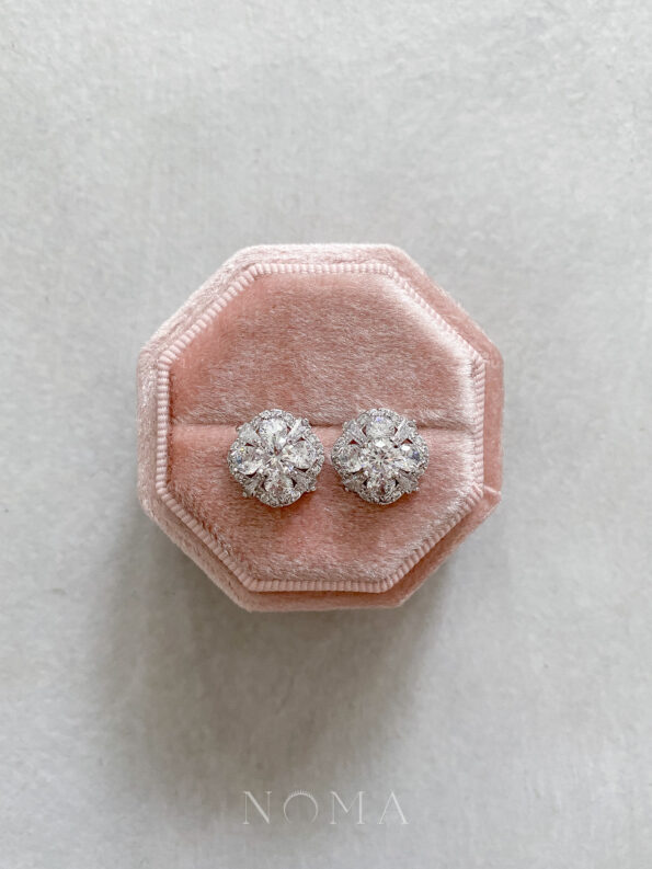 DJW-201900364-Round-Clover-Earrings-Rhodium-White-Gold