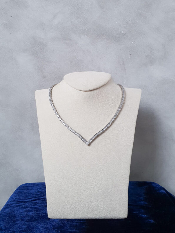 DJW-201900435-V-Square-Small-Choker-Rhodium-White-Gold