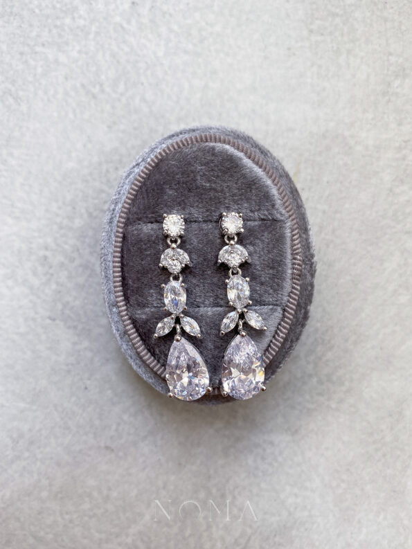 DJW-202000056-Oval-Pear-Garden-Earrings-Rhodium-White-Gold