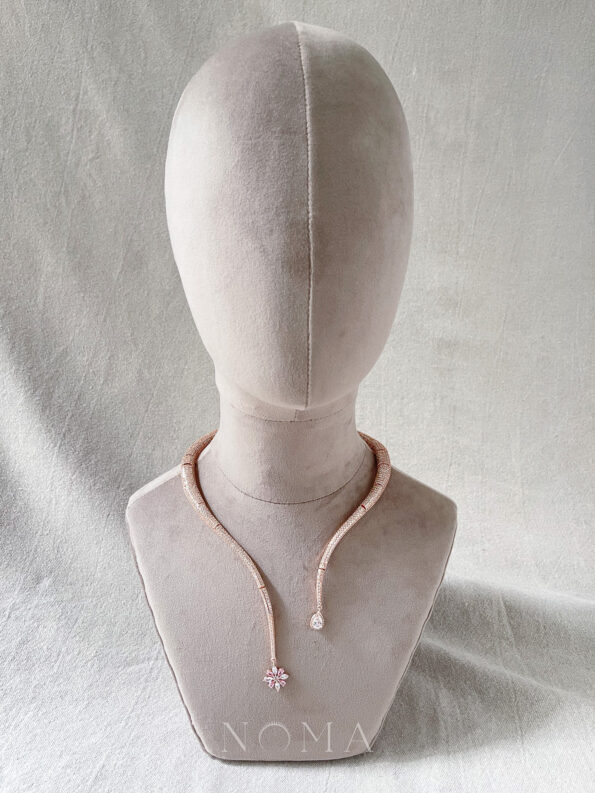 DJW-202100056-Curved-Paved-Necklace-18k-Rose-Gold-Pink-Diamond