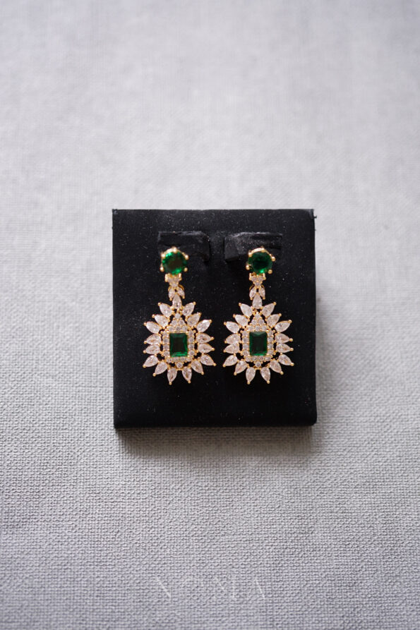 DJW-202100113-Vintage-Marquise-Cushion-Drop-Earrings-Earrings-18k-Yellow-Gold-Emerald