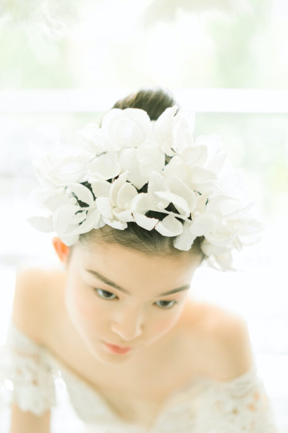 FLR-201900002-SS-Full-White-Petals-Headband-White-6