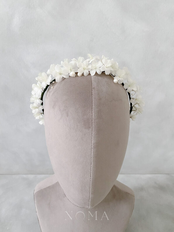 FLR-202000004-CC-White-Blossom-Headband-White-Silver-White-1