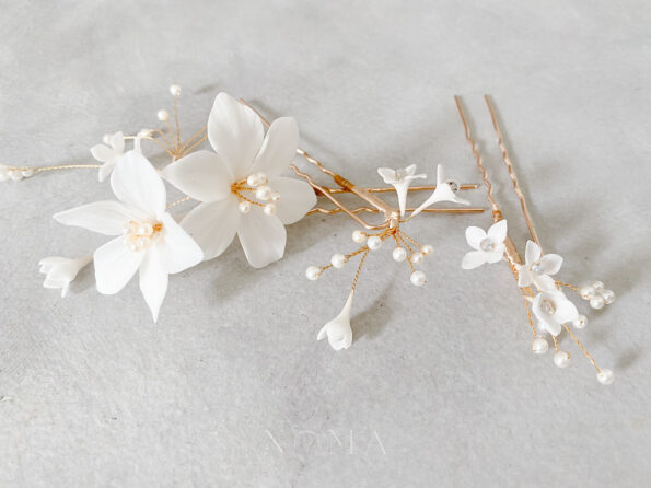 FLR-202000006-CC-White-Lily-Hairpin-Set-Gold-White-3-pcs-1