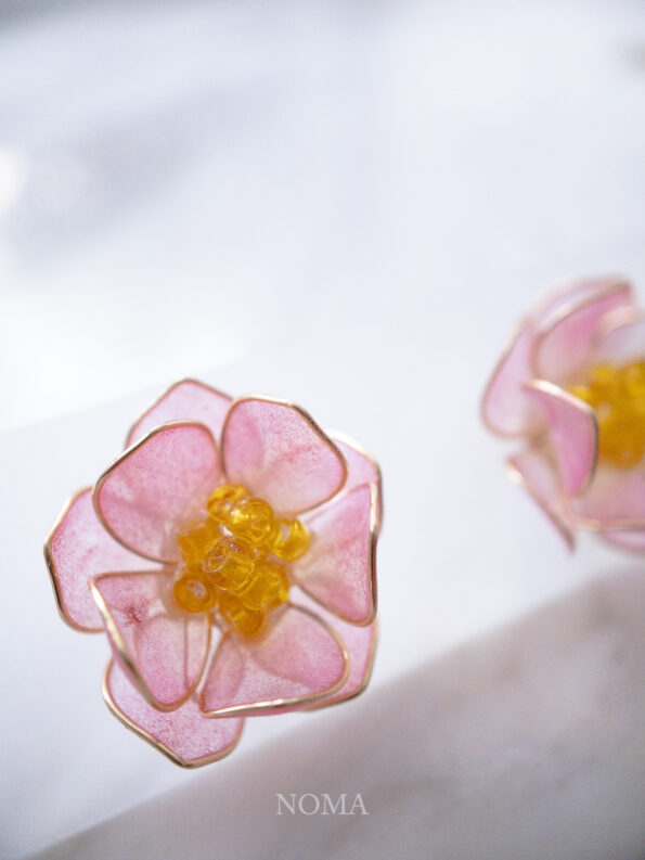 FLR-202000037-LR-Pink-Lotus-Earrings-Gold-Pink