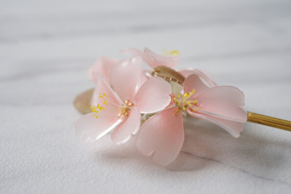 FLR-202000063-HS-Blushing-Hairpin-Gold-Pink-2