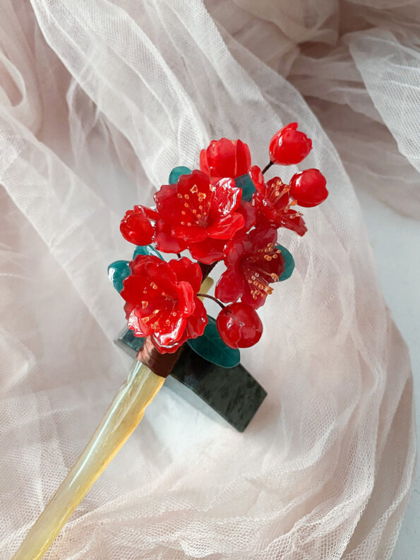 FLR-202000085-HS-Red-Hibiscus-Hairpin-Gold-Red-2