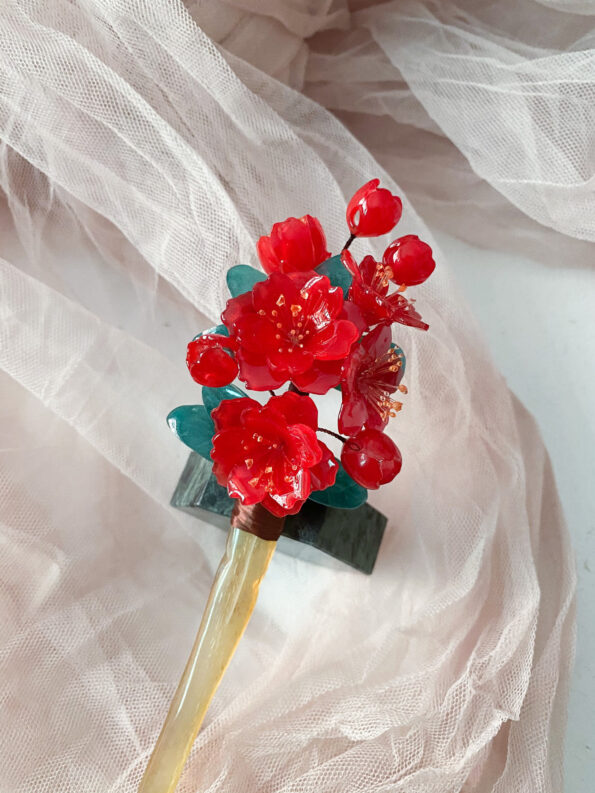 FLR-202000085-HS-Red-Hibiscus-Hairpin-Gold-Red-3