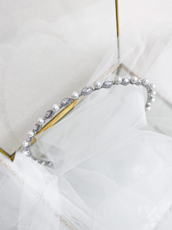 HBC-202200017-Marquise-Halo-Small-Pearl-Headband-Rhodium-White-Gold-White-Pearl-1