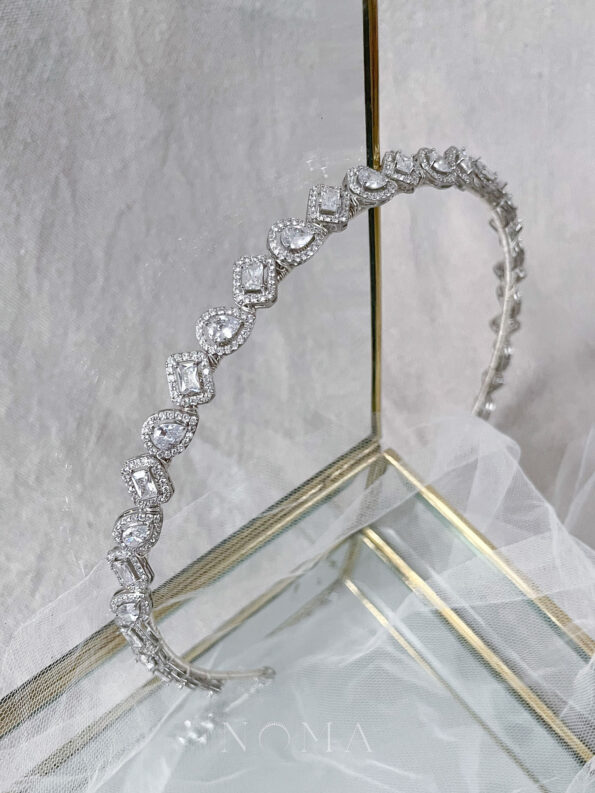 HMC-202100011-Rectangle-and-Pear-Halo-Headband-Rhodium-White-Gold-1