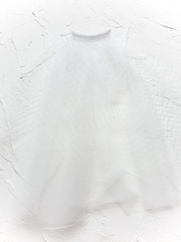 HMV-201900021-Classic-White-Veiled-Veil-White