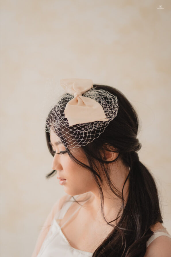 HMV-201900031-Wrapped-and-Tied-Veil-White-2