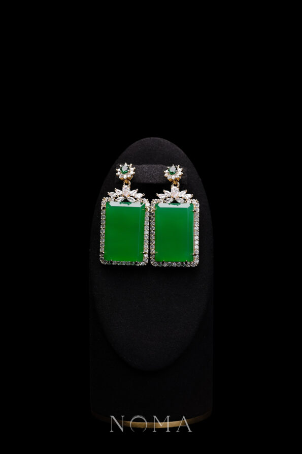 JJW-202100044-Superior-Bar-Jade-Rectangle-Earrings-18k-Yellow-Gold-Jade