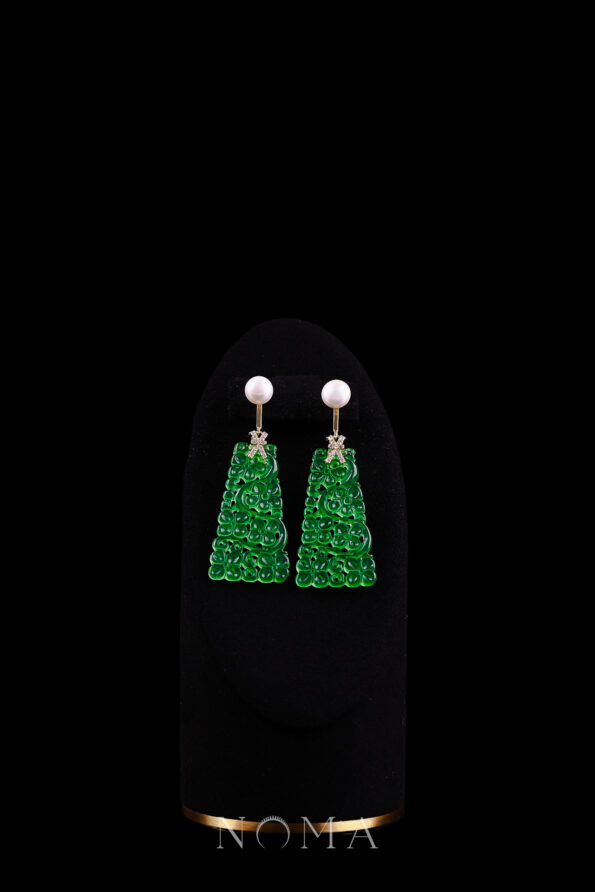 JJW-202300013-Carved-Floral-Trapezium-Jade-with-Pearl-Earrings-18k-Yellow-Gold-Jade