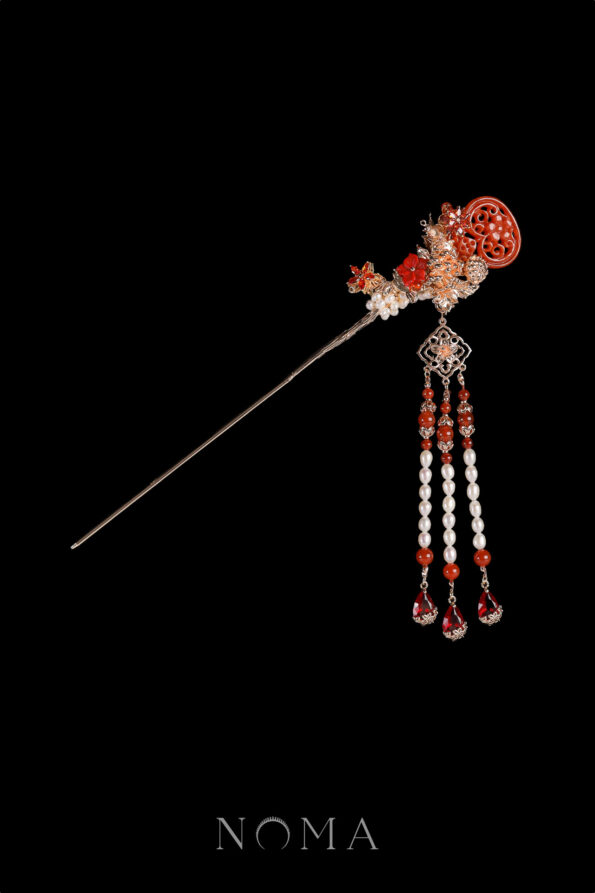 CHN-202300084-Carved-Gourd-Jade-Peony-Hairpin-Gold-Red-Jade