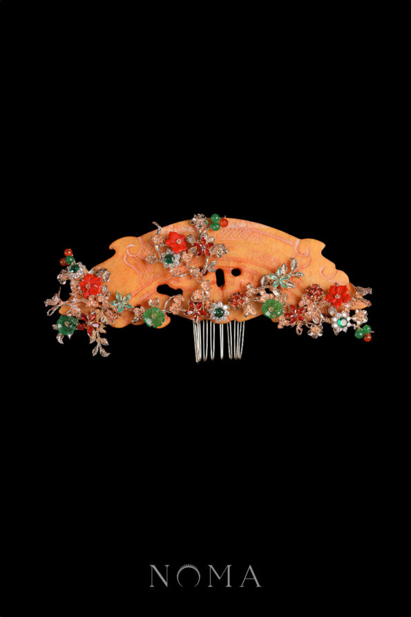 CHN-202300035-Antique-Jade-Scenery-Haircomb-Gold-Orange