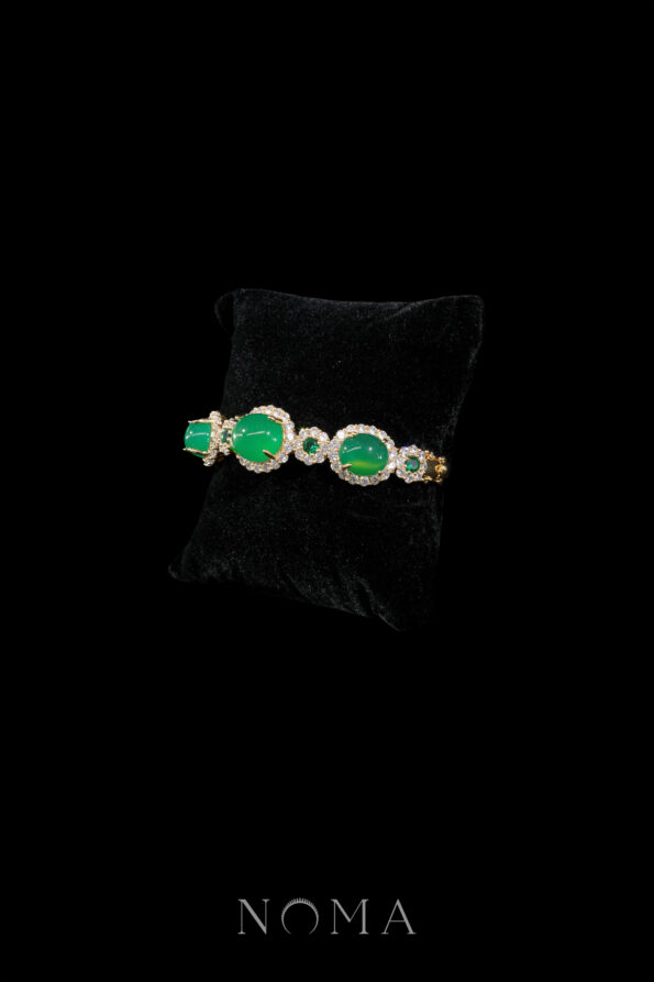 JJW-202100041-Superior-Triple-Oval-Jade-Emerald-Bangle-18k-Yellow-Gold-Jade-2