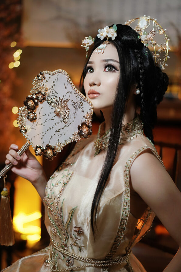 CHN-202000039-Half-Moon-Rabbit-Headdress-Gold-4