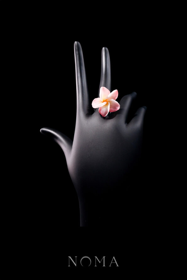 FLR-202300031-CC-Art-Frangipani-Ring-Gold-Pink