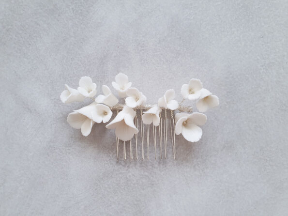 ACC-201900052-Clay-Flower-Simple-Medium-Haircomb-White-Silver