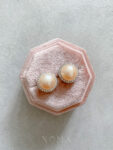 PJW-201900020-Pearl-Bezel-Earrings-10-mm-Rhodium-White-Gold-Pink-Pearl