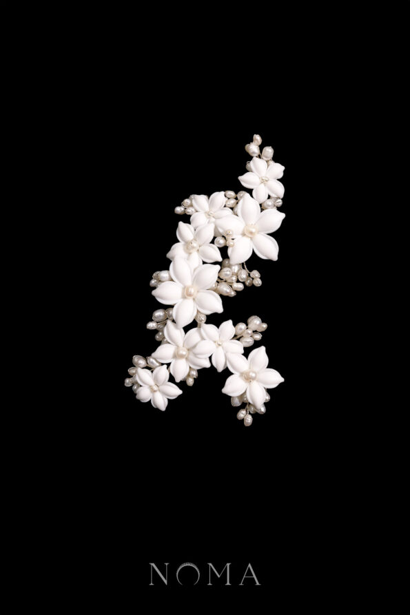 ACC-202300105-Clay-Flower-Jasmine-Arrangement-Side-Hairvine-White-Silver