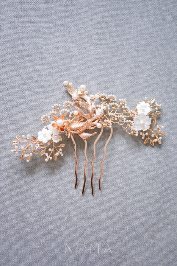 CHN-202100030-Koi-Harmony-Haircomb-Gold