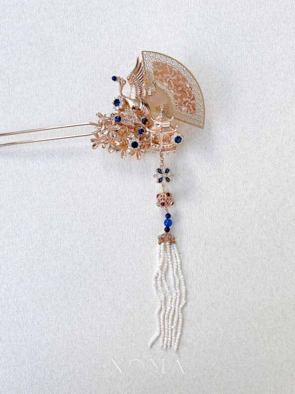 CHN-202200022-Flying-Crane-Bouquet-Hairpin-Gold-Sapphire-Left