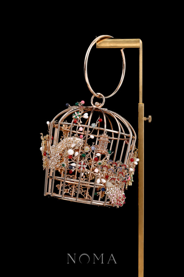 CHN-202300039-Chinese-Scenery-Bird-Cage-Clutch-Gold-1